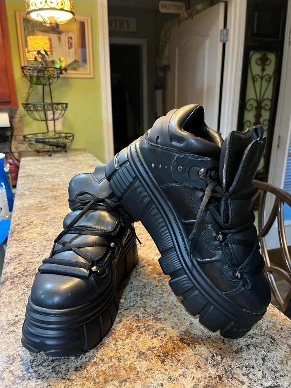 Steve Madden “Cyberpunk”Black Platform Lace-Up Boots